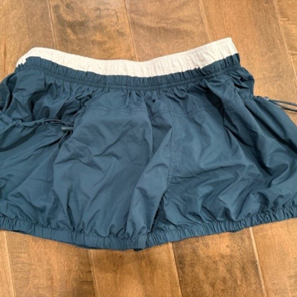 Daily Practice Teal Nylon Drawstring Shorts Sz M